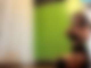 Kira's Live Sex Cam Show