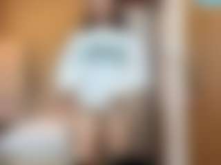 Kira's Live Sex Cam Show