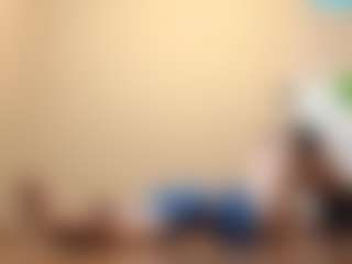 Kira's Live Sex Cam Show