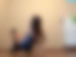 Kira's Live Sex Cam Show