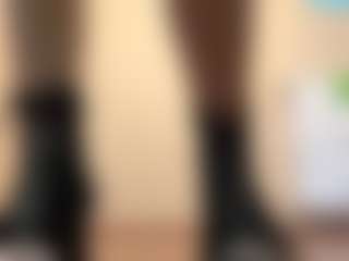 Kira's Live Sex Cam Show