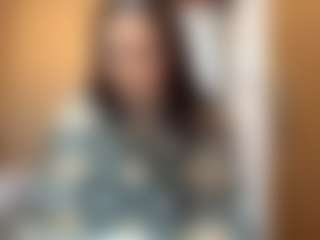 Kira's Live Sex Cam Show