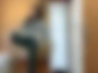 Kira's Live Sex Cam Show
