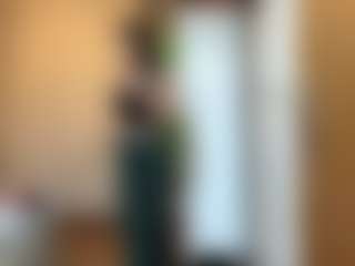 Kira's Live Sex Cam Show