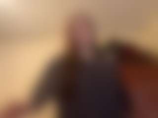 Kira's Live Sex Cam Show