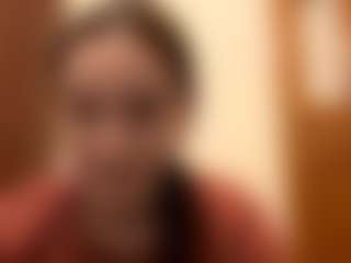 Live cam show with Kira - Handjob on luckytryst.com