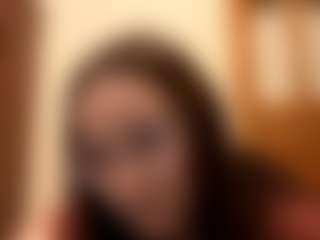 Kira's Live Sex Cam Show