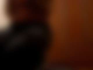 Show en direct avec Kira - Hairy Pussy sur Camsoda