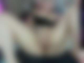 Live cam show with amy-fordd - Squirt Curvy on CamwithHer