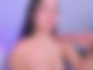 Anniechan's Live Sex Cam Show