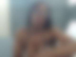 Live cam show with DannaBuccelli - Brown Hair MILF on Fling VIP Chat