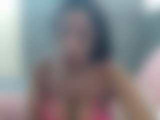 Live cam show with DannaBuccelli - New Brown Eyes on fuck-show.com