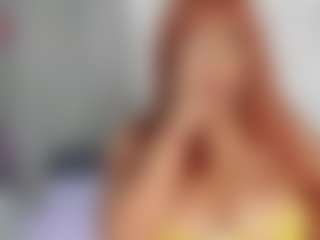 Live cam show with LizzieMills - New Brown Eyes on CamSextacy