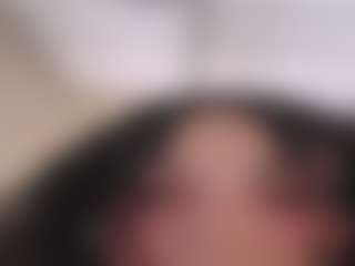 Live cam show with roxanelatina - New Toys on xplaylive.com