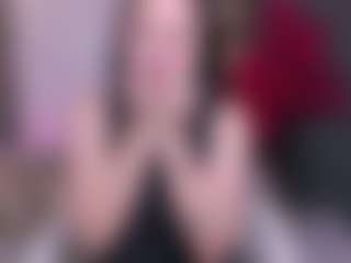 Live cam show with Sienna-Aniston - New Squirt on Hubzter Live