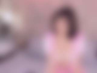 Live cam show with emma-blake - Average on Mixed Magazine Live