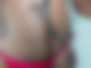 Live cam show with PartyWithMedellins - Black Petite on Sweet Sext