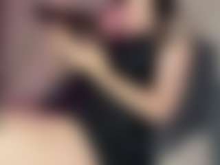 Live cam show with ShakitaRanft - Eating Pussy on Camsoda