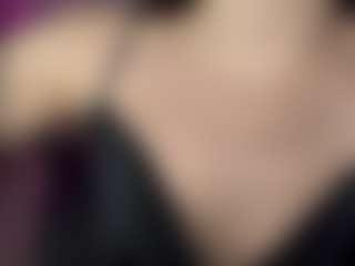 Live cam show with ShakitaRanft - Eating Pussy on Pornisteam.com