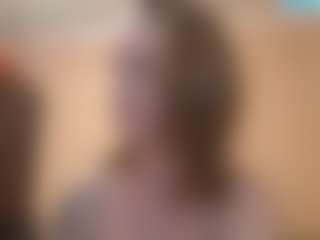 Live cam show with AmadaRygiewicz - Petite Young Adult on SpunkLive