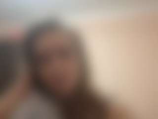 Live cam show with AmadaRygiewicz - Anal Teen (18+) on CamClone