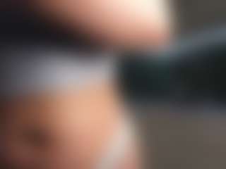 Live cam show with ameliamelly - Granny Brown Hair on Livezox
