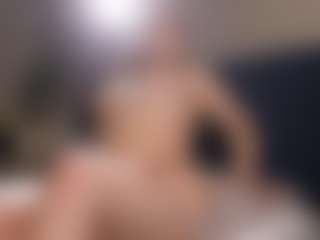 Live cam show with ameliamelly - Granny on Big Tits
