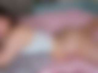 Live cam show with ameliamelly - Granny Blonde Hair on Soda Cam