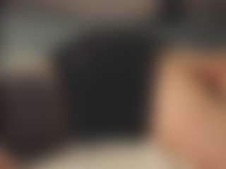 Live cam show with ameliamelly - Average on xDating