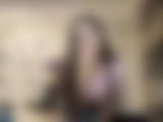 Live cam show with AraWyett - Tongue on CamClone