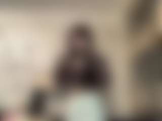 Live cam show with AraWyett - Blue Eyes on eurowanks.com