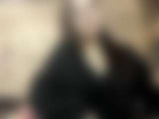 Live cam show with AraWyett - Bitch on Camsoda