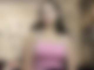 Live cam show with AraWyett - Shake on Camsoda