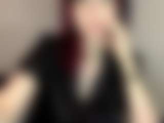 Live cam show with DrusillaLarkey - Squirt Mature on Dolls Live