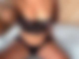 Live cam show with HoaStarratt - College on TastyBlacksLive
