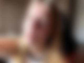 Live cam show with JacquettaKaleel - Strip Brown Hair on StripNow