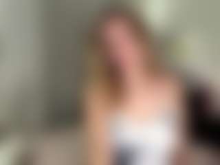 Live cam show with JacquettaKaleel - Small Tits Mature on intimatelivegirls.com