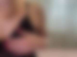 Live cam show with JacquettaKaleel - Cum Mature on CamwithHer