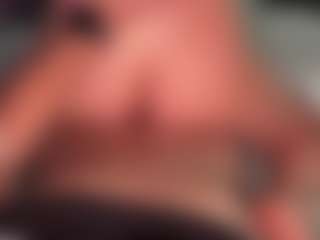Live cam show with LeaMike - Strip on crypto-cams