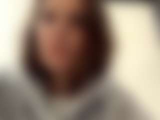 Live cam show with SallyAxelrad - Oil on TeamSkeetLive