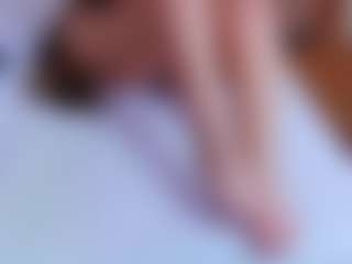big-juicytits's Live Sex Cam Show