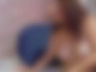 big-juicytits's Live Sex Cam Show