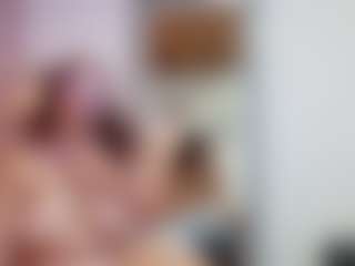 big-juicytits's Live Sex Cam Show