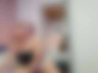 big-juicytits's Live Sex Cam Show