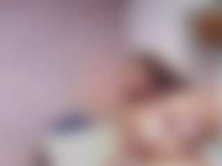 Live cam show with big-juicytits - Dirty Talk on hrnylive.com