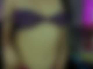 chloe-rosi's Live Sex Cam Show