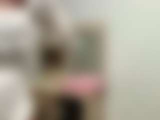 Live cam show with LeomaKoening - College Latina on Uber Horny