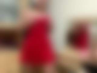 Live cam show with LeomaKoening - New Squirt on milfzrlive.com