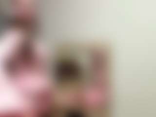 Live cam show with LeomaKoening - Shaved Pussy Mature on Camsoda