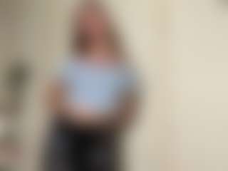 Live cam show with Marry - New Petite on crypto-cams